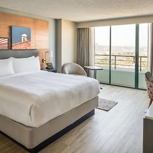 King Room Balcony City View